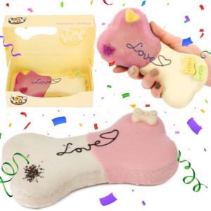 Przysmak dla psa tort Urodzinowy Owoce Lasu "Love" Lolo Pets 250g